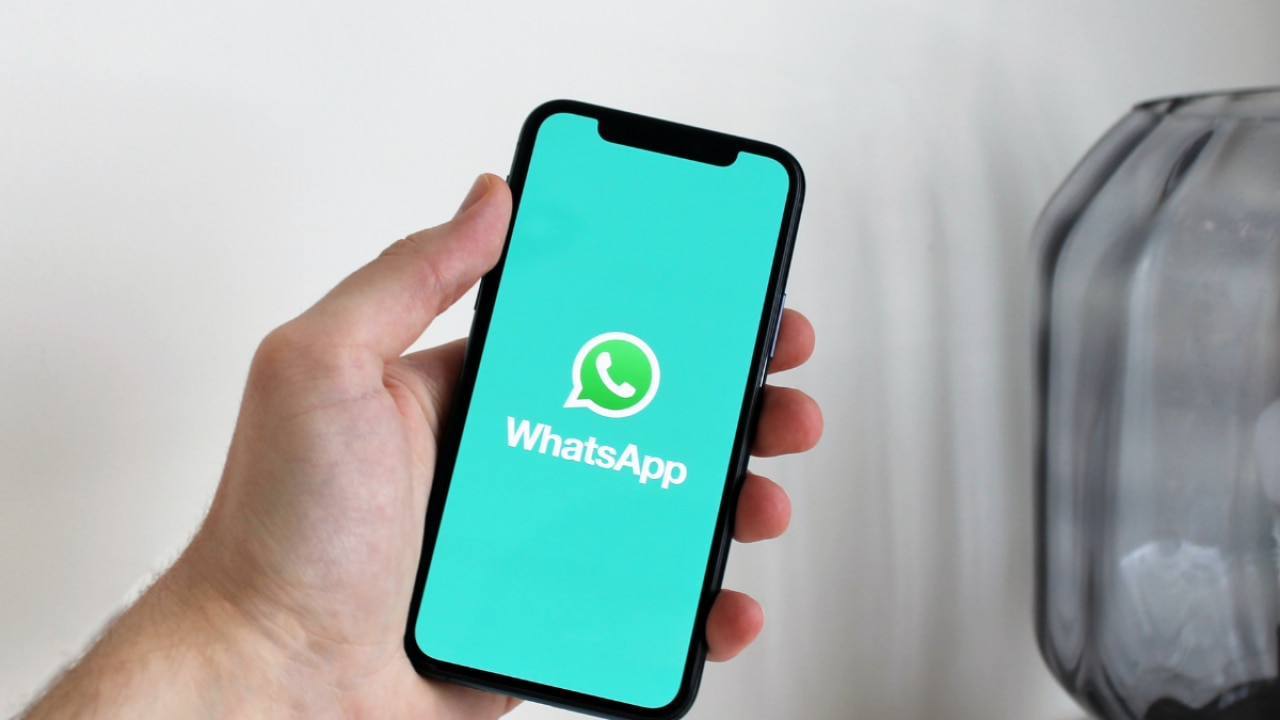 whatsapp-status-becomes-more-interesting-gets-a-bunch-of-new-features