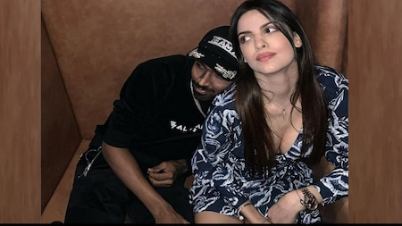 Hardik Pandya And Natasha Cute Pics