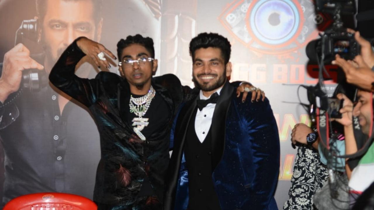 Shiv Thakare And MC Stan Stand Beside Each Other