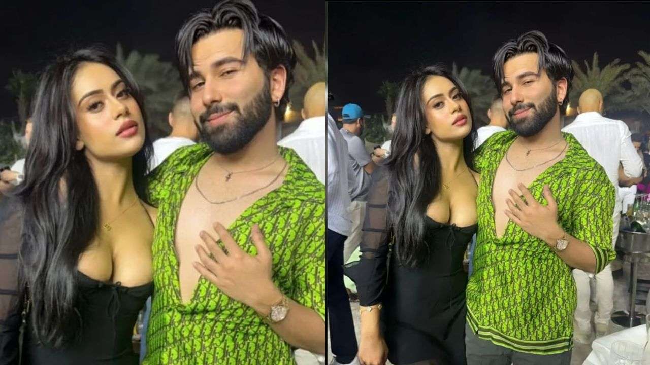 Nysa Devgan looks stunningly sexy in black bodycon, poses with Orhan Awatramani and friends pic