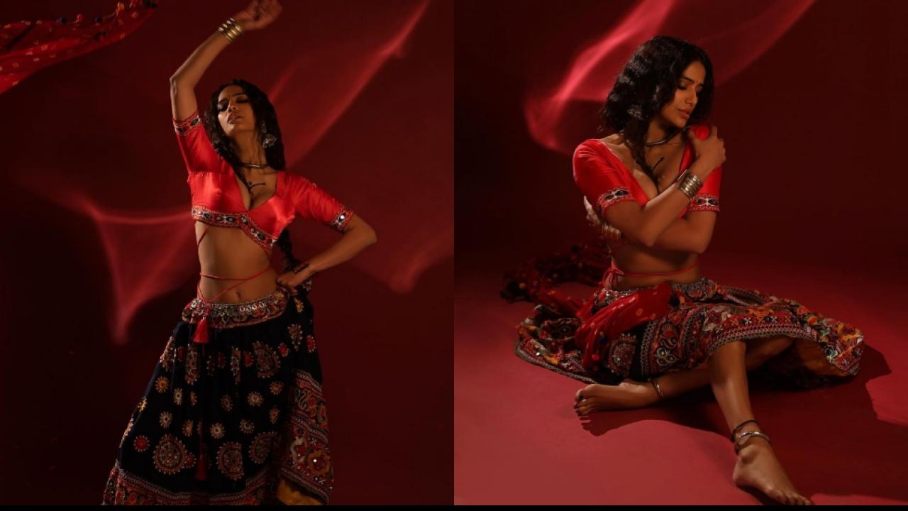 Poonam Pandey Ghaghra Choli