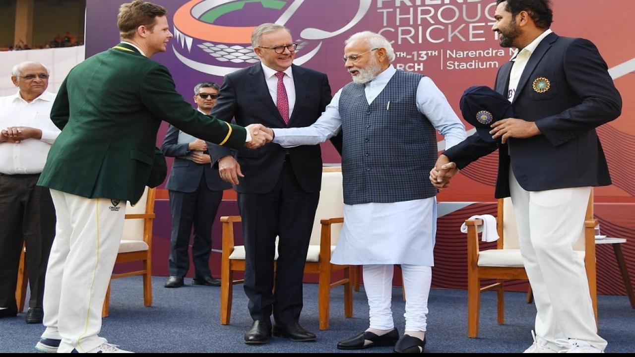 PM Modi Meets Steve Smith