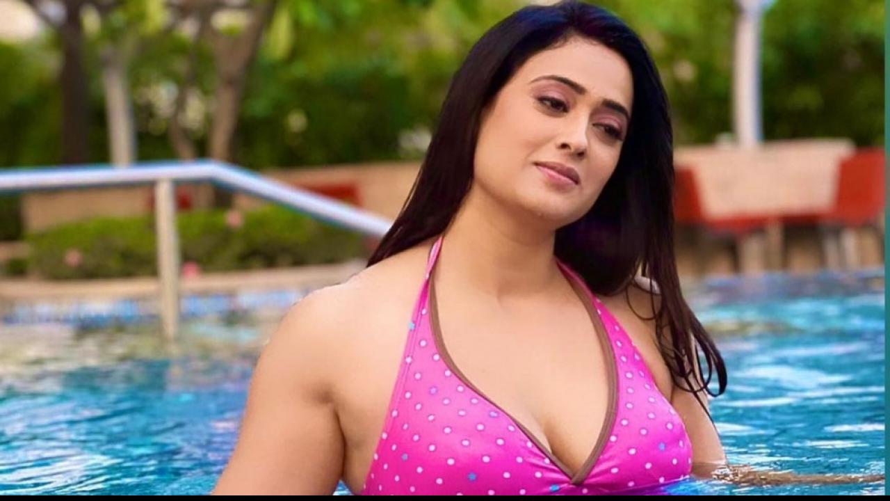 Shweta Tiwari Pink Swimsuit