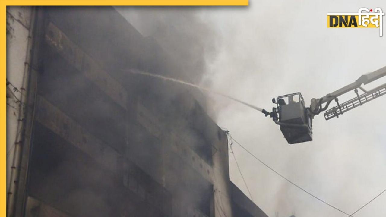 Kanpur Fire: कई घंटे से धधक रही आग, 600 दुकानें राख, दमकल की 50 से ज्यादा गाड़ियां मौके पर, सेना-पुलिस ने भी संभाली कमान