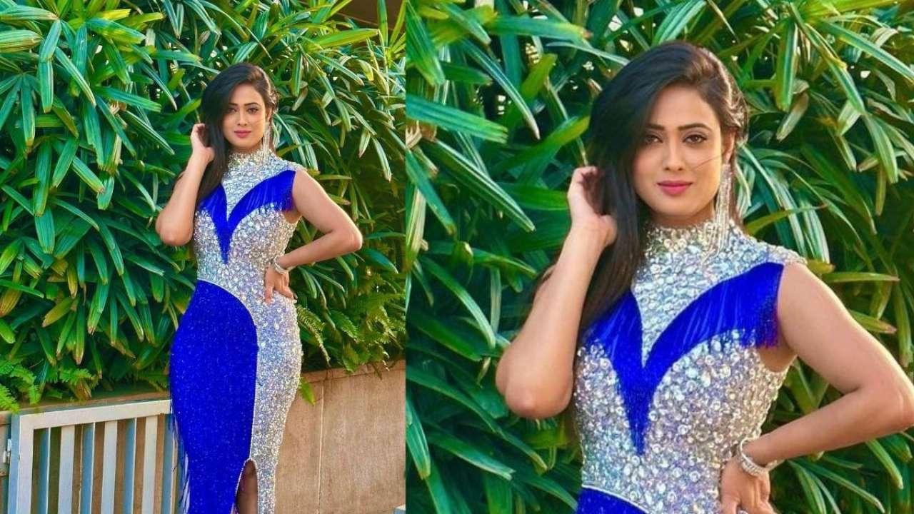 Shweta Tiwari Gives Royal Vibes In Shimmery Bodycon Stunned Netizens Say All Hail The Queen