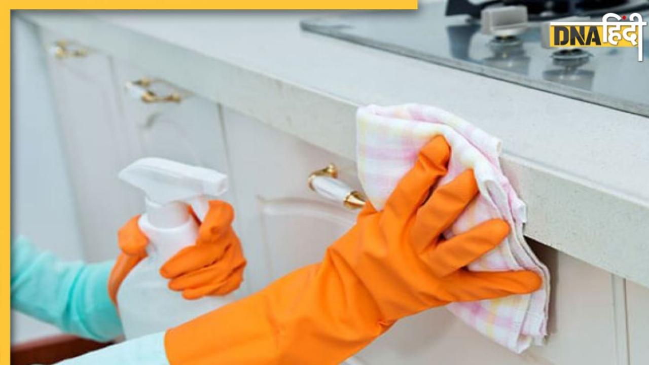 Cleaning Tips: बिना रगड़े गैस स्टोव-ओवन से लेकर बाथरूम की टाइल्स पर लगे जिद्दी दाग चुटकियों में होंगे साफ, बस अपना लें ये आसान तरीका