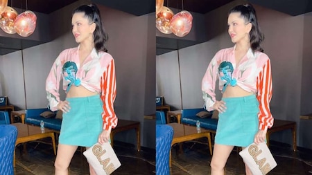 Sunny Leone's skirt-top set