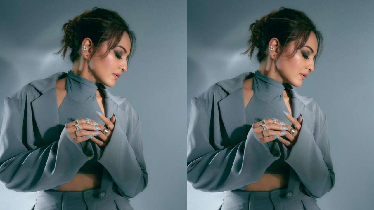 Sonakshi Sinha Xxx Video - Sonakshi Sinha looks stunning at Dahaad promotions in grey pant suit  worth...