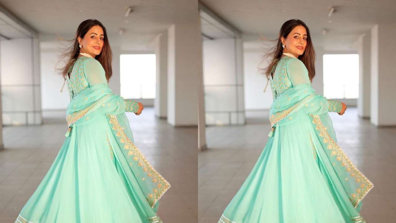 Hina khan in blue kurta set