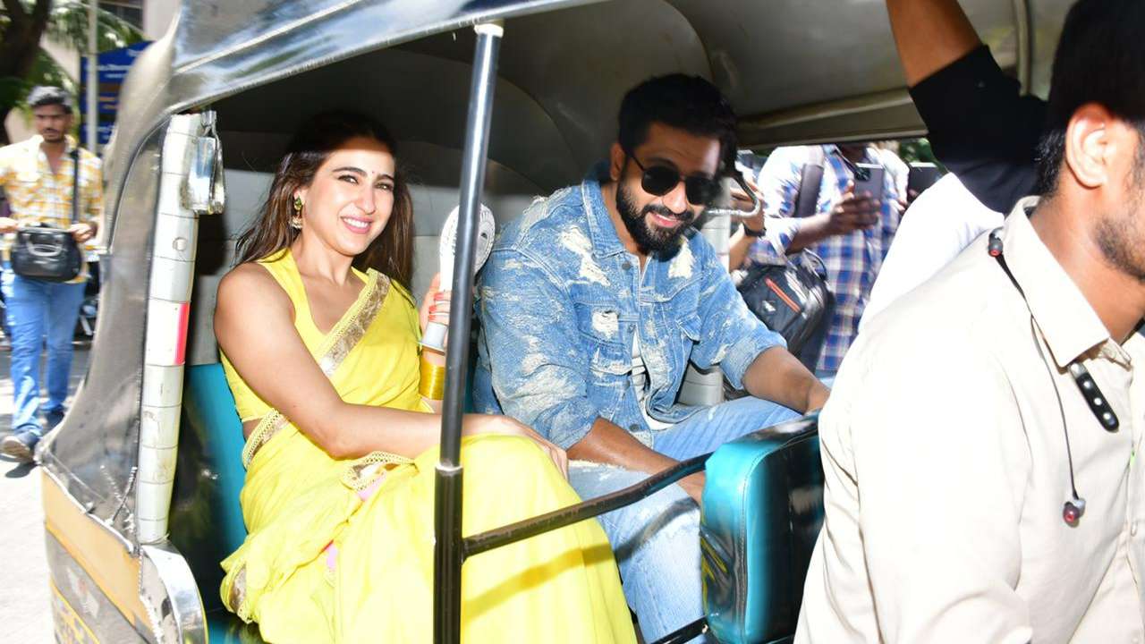 Vicky Kaushal and Sara Ali Khan in auto rickshaw