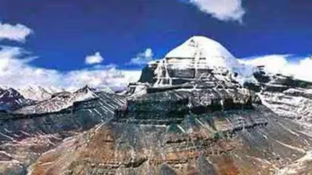 Kailash Mansarovar Yatra: आसान नहीं है कैलाश मानसरोवर की यात्रा, सफर से पहले इन शर्तों को करना होगा पूरा, जानिए इससे जुड़े नियम