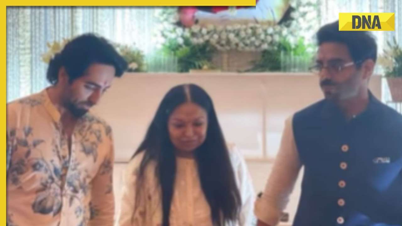 'Maa ka khyaal rakhna...': Ayushmann Khurrana holds mother at late father P Khurrana's prayer meet, pens heartfelt note