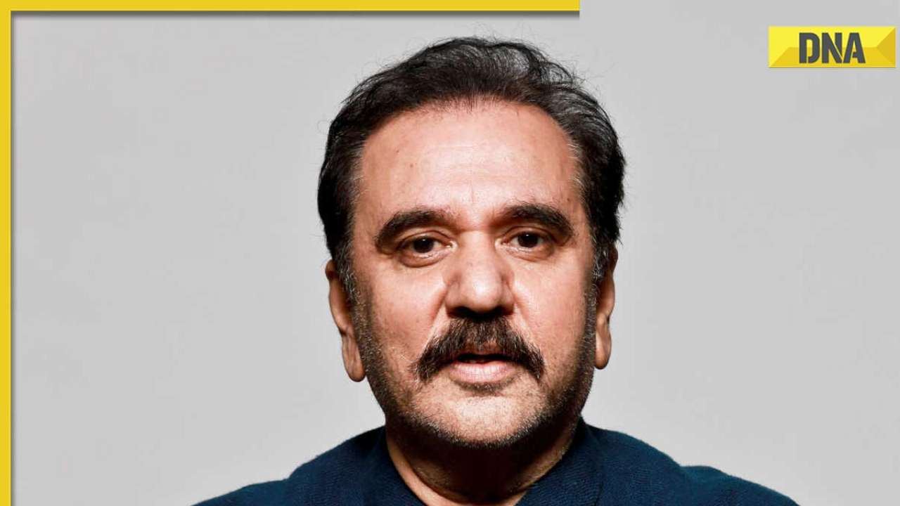  Feroz Abbas Khan’s stage adaptation of Mughal-E-Azam wins hearts