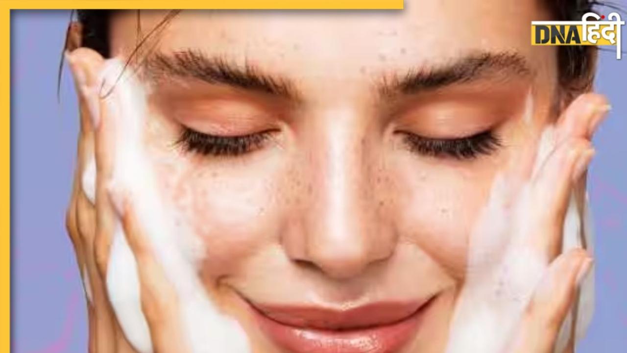 Soap Side Effects On Skin: रोजाना साबुन से नहाना स्किन के लिए खतरनाक, बढ़ सकती है ड्राइनेस और जलन की प्रॉब्लम