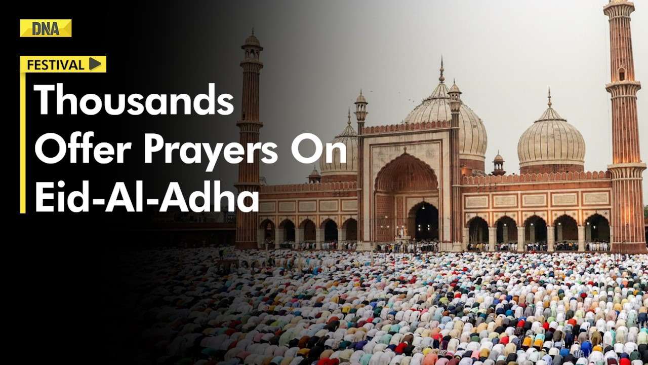 Muslims Across India Celebrate Eid Al Adha Devotess Offer Prayers At Muslims Across India Celebrate Eid Al Adha Devotess Offer Prayers At