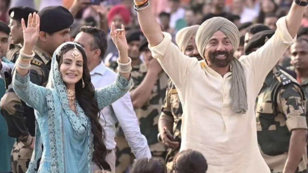 In pics: Sunny Deol chants Hindustan Zindabad, promotes Gadar 2 with ...