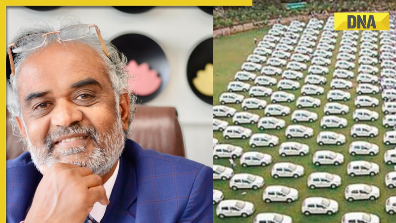 Surat diamond merchant gifts 400 flats, 1,260 cars to his employees as Diwali  gifts - The Economic Times