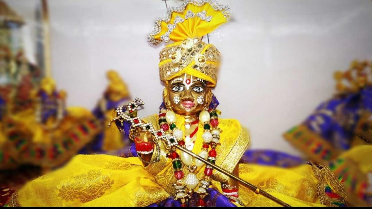 laddu Gopal Shringar