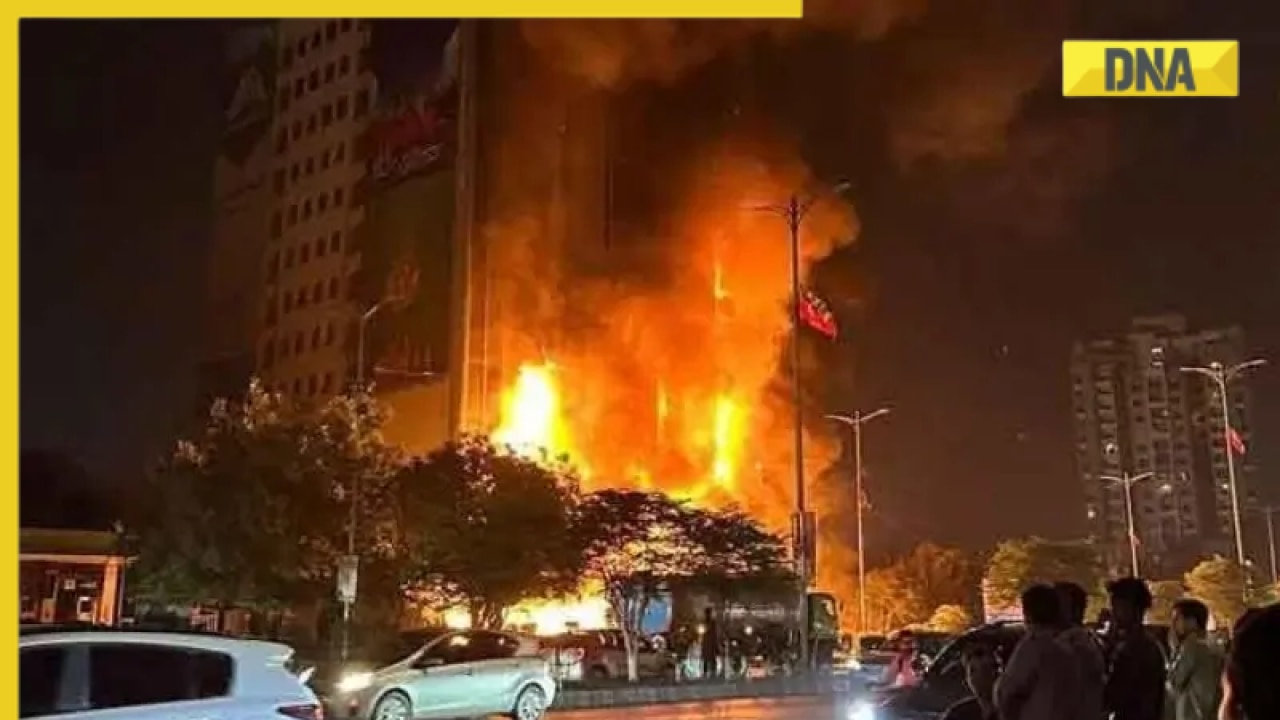 Massive fire in Karachi shopping mall, 9 killed, several feared trapped