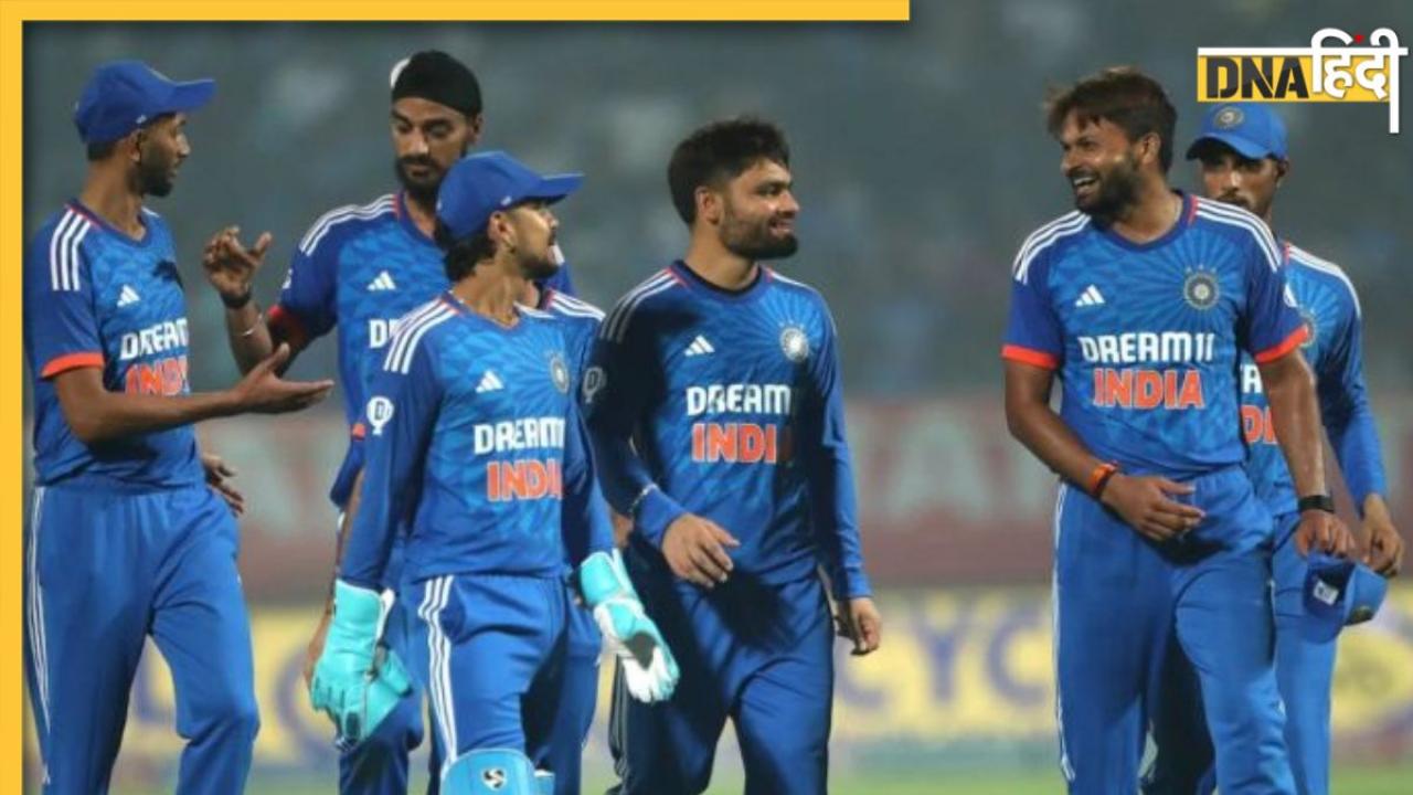 IND vs AUS: मुकेश कुमार शादी के लिए लौटे घर तो इस स्टार गेंदबाज की हुई टीम में एंट्री
