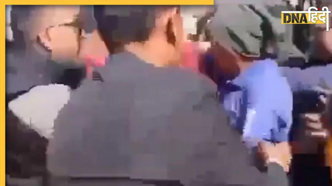 Nepal Viral Video: समर्थकों से घिरे हुए थे नेपाल के पूर्व पीएम केपी शर्मा ओली, तभी भीड़ से निकले शख्स ने लगा दिए कई थप्पड़