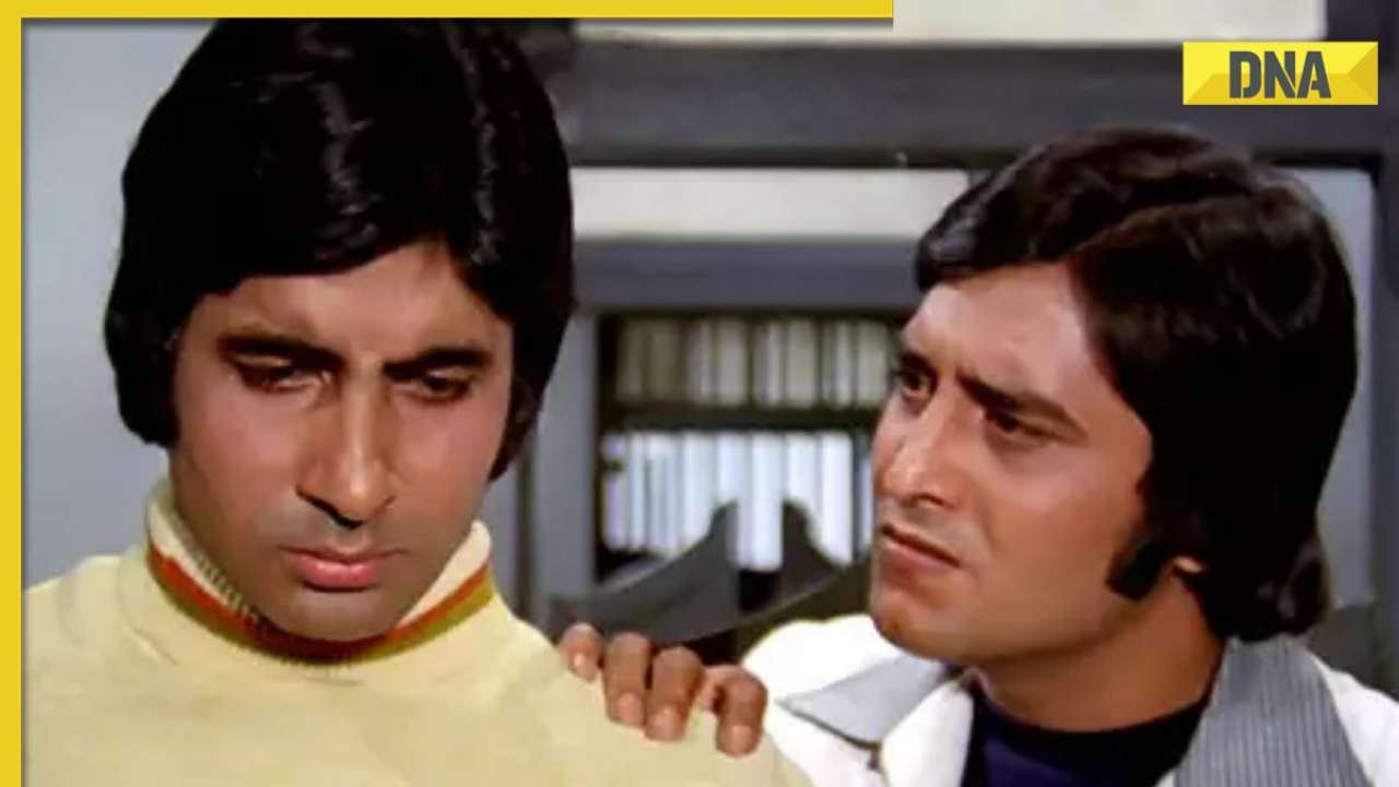 Vinod Khanna refused to work opposite Amitabh Bachchan in this ensemble blockbuster, was replaced due to his...