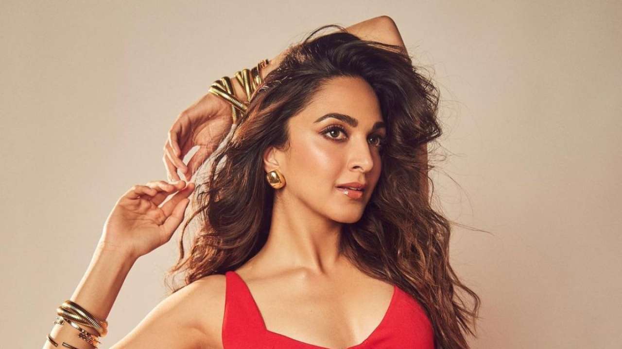 kiara advani christmas dress Christmas 2023: Paint the town red with these Kiara Advani-inspired outfits for the holiday season