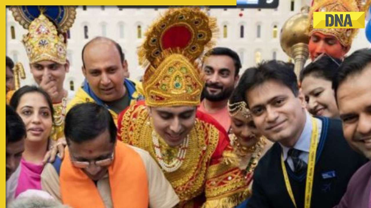 Viral video: Passengers dressed as Lord Ram and Sita take first flight from Ahmedabad to Ayodhya