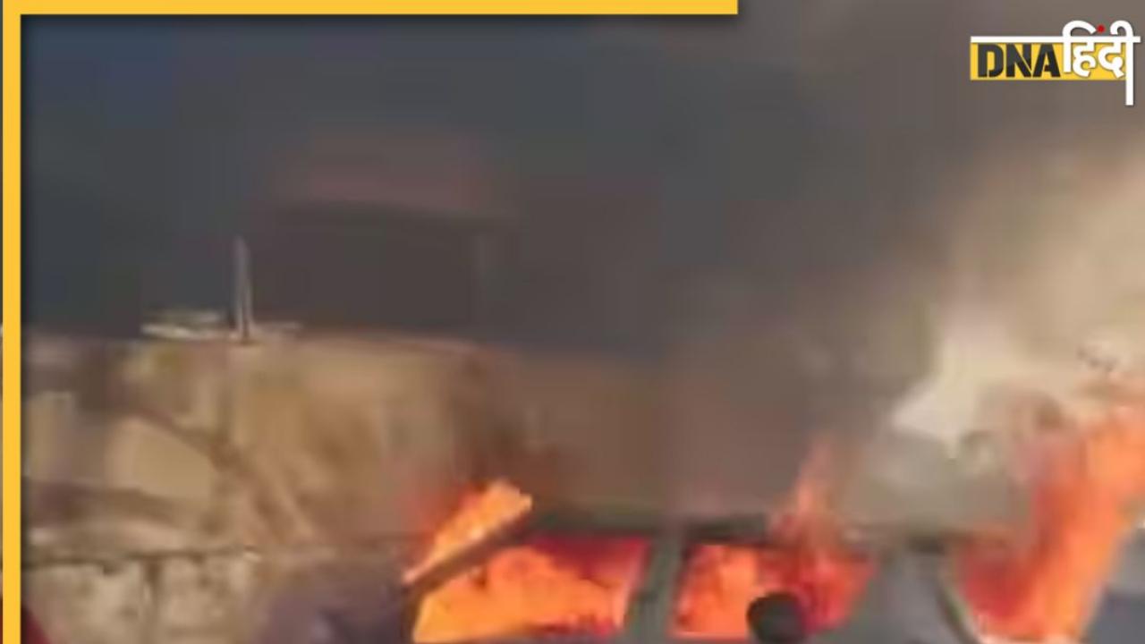 Yamuna Expressway पर बड़ा हादसा, मथुरा में बस-कार में भिडंत, 5 लोगों की मौत
