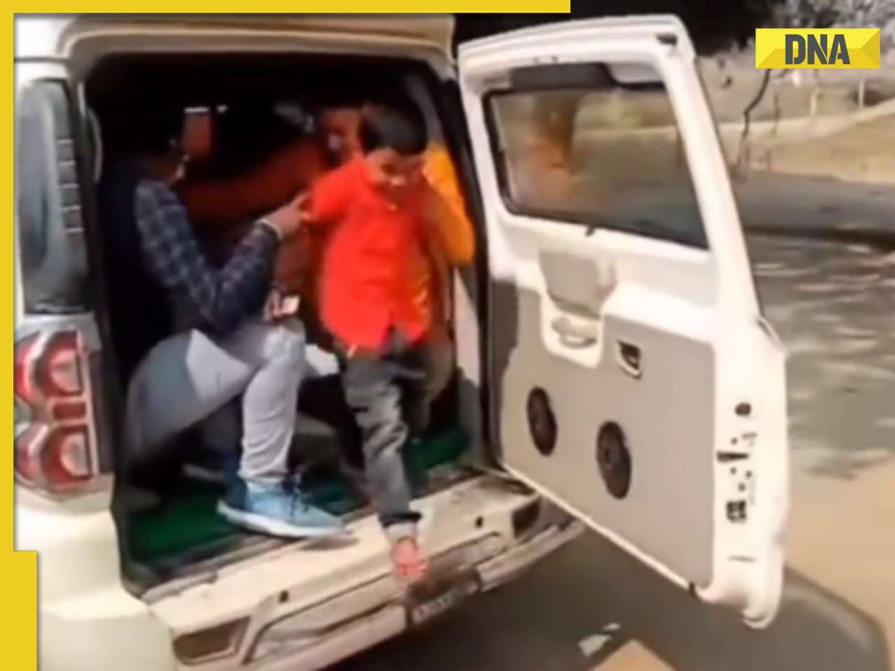 Viral video: 18 people travel in Mahindra Scorpio, internet says 'India is not for beginners'