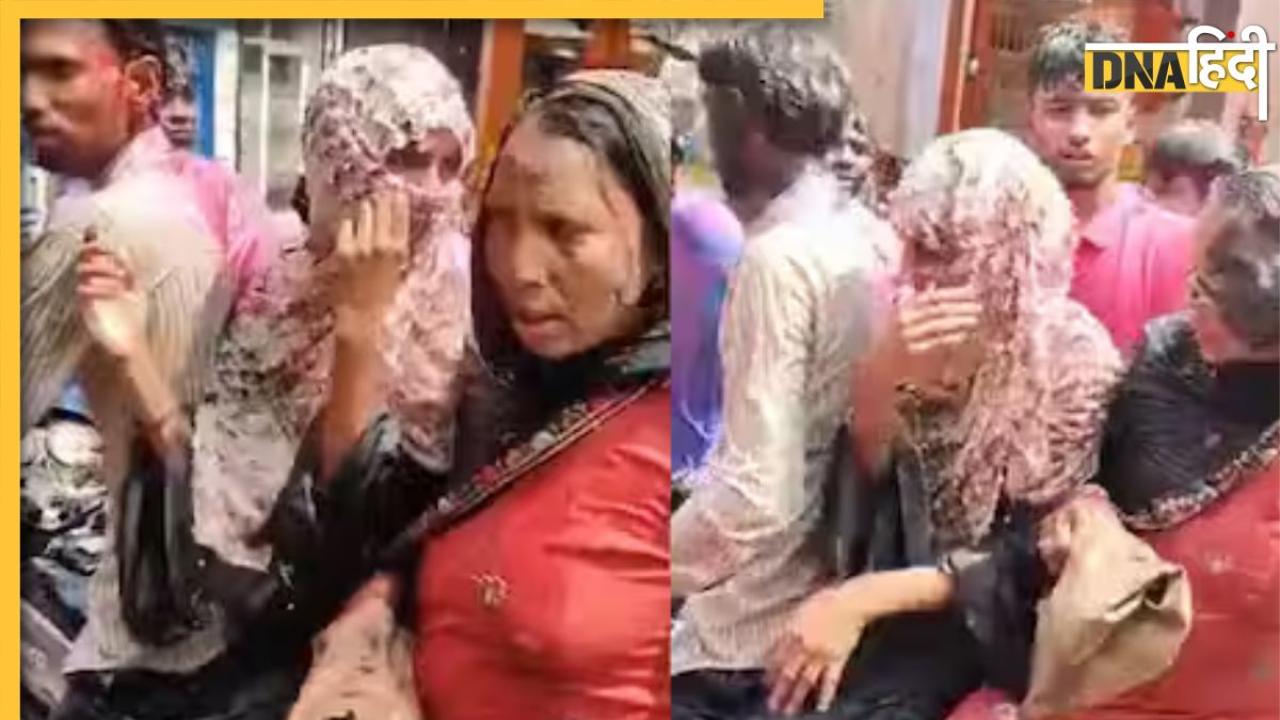 बाइक सवार मुस्लिम परिवार पर लोगों ने जबरन डाला रंग, Viral Video देख यूपी पुलिस ने लिया एक्शन 