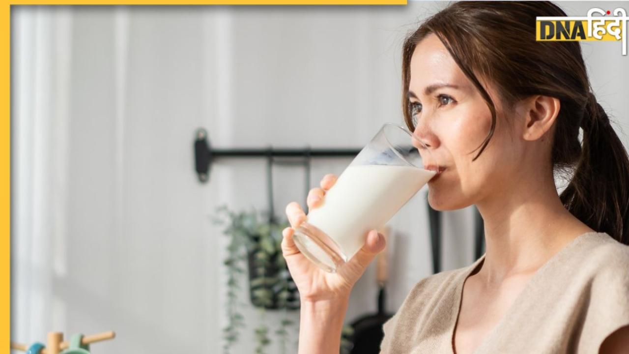 Milk Side Effects: कोलेस्ट्रॉल से लेकर जोड़ों के दर्द तक को बढ़ा देता है दूध, जानिए किन बीमारियों में पीने से बचें