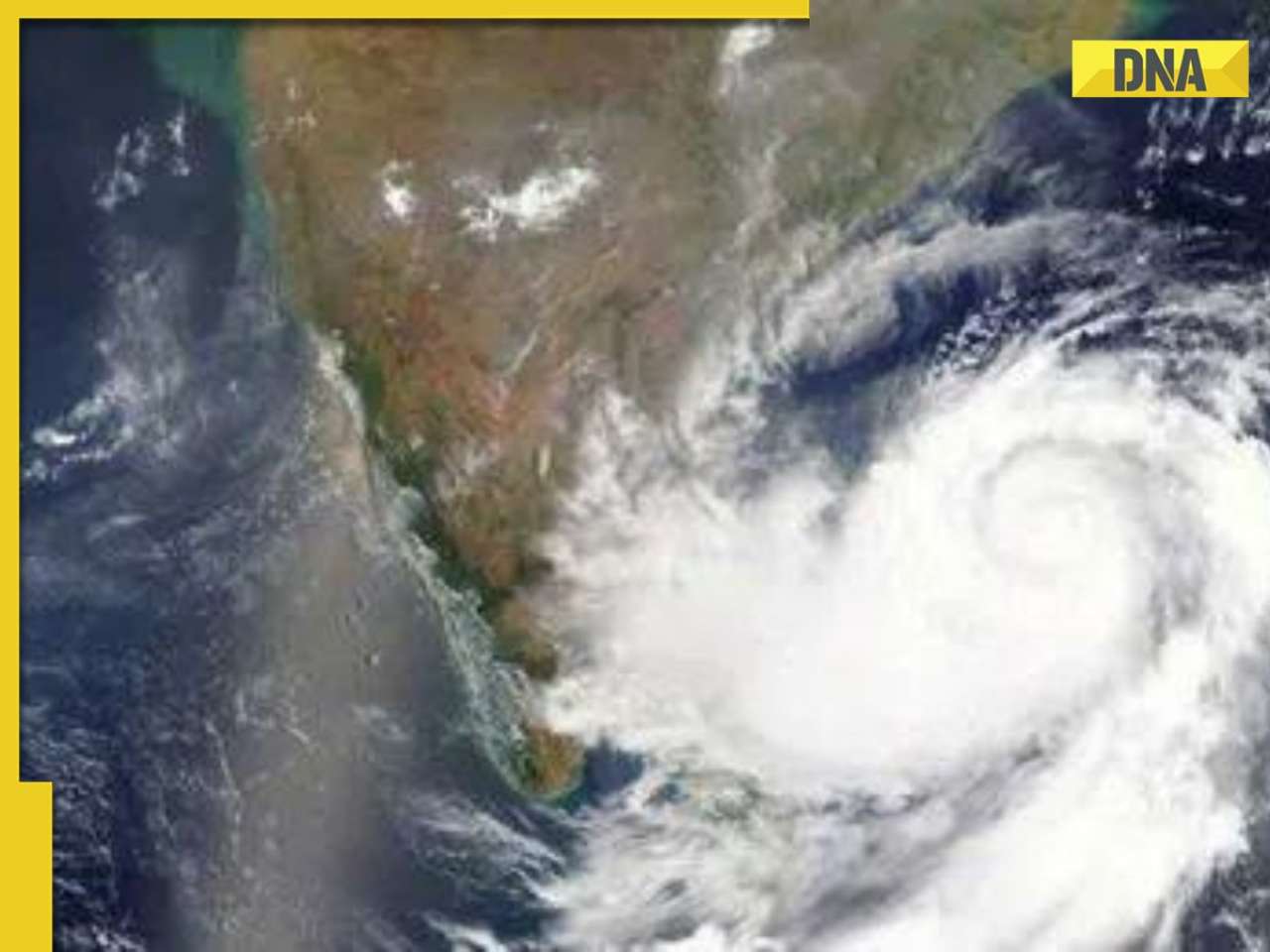 Weather update: Cyclone forming over Bay of Bengal, these states are likely to see rain, strong winds