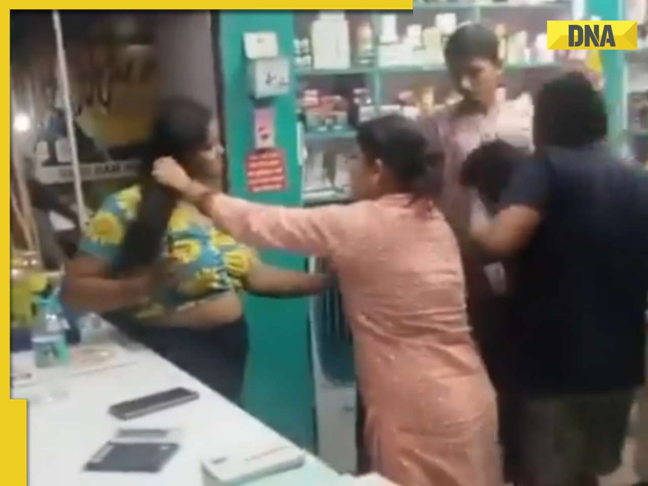 Viral video: Women engage in physical altercation over Rs 100 dispute at medical shop