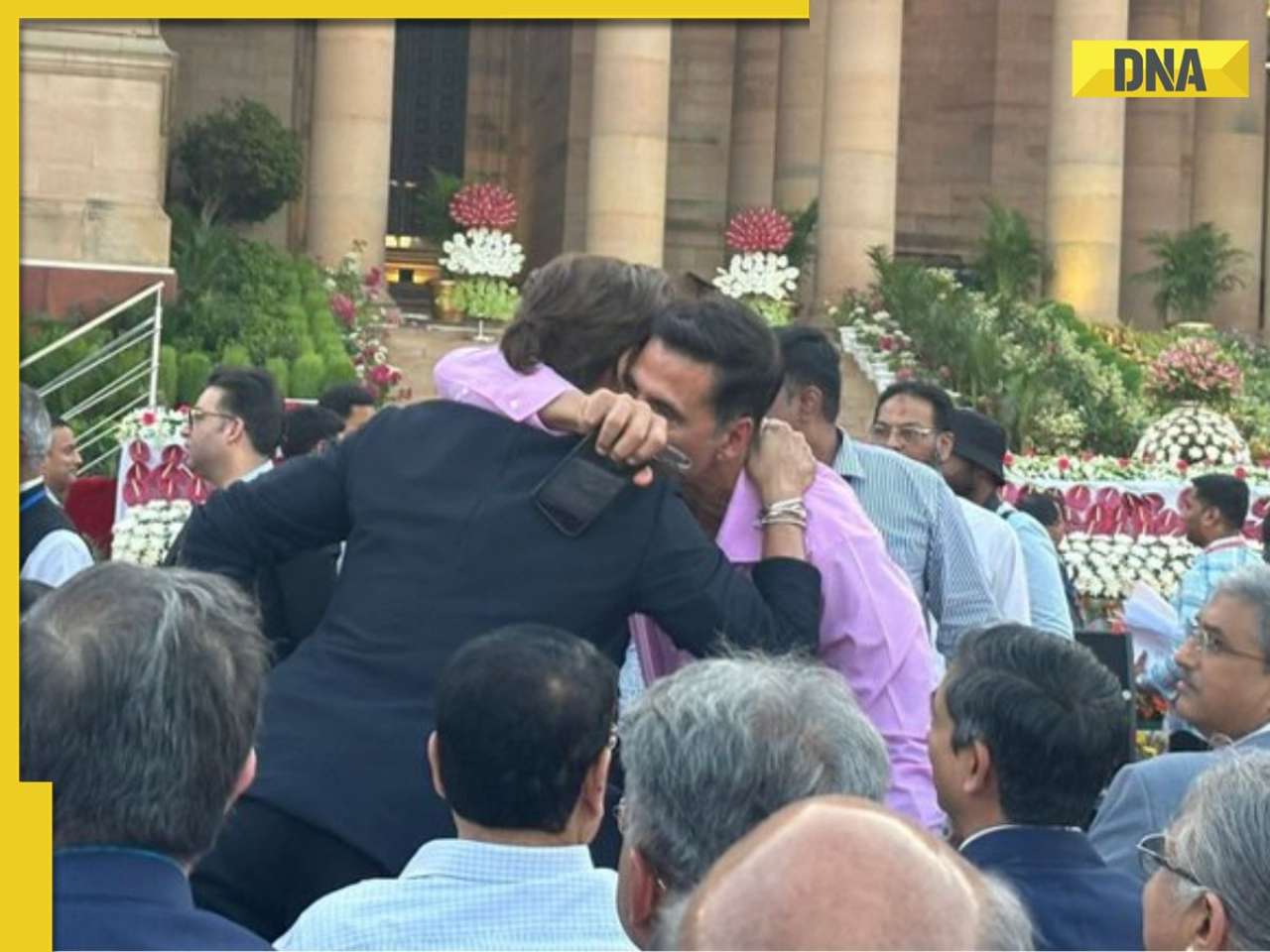 Shah Rukh Khan, Akshay Kumar attend PM Narendra Modi's oath-taking ceremony, share heartwarming hug, photo goes viral