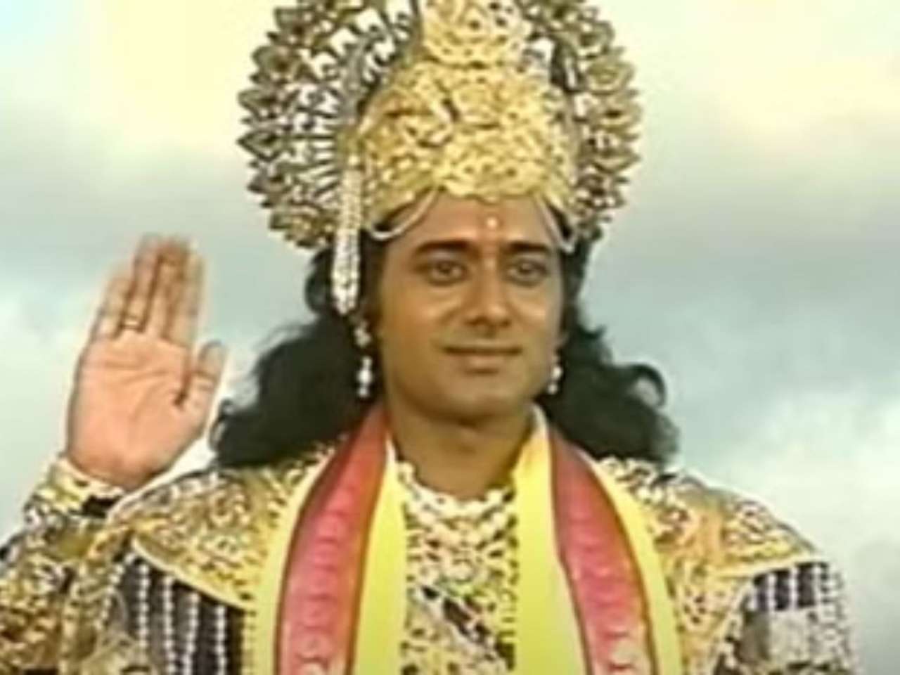 Meet Nitish Bhardwaj- The on-screen Lord Krishna and Lord Vishnu