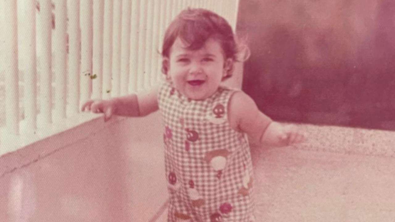 Karisma Kapoor childhood and debut film