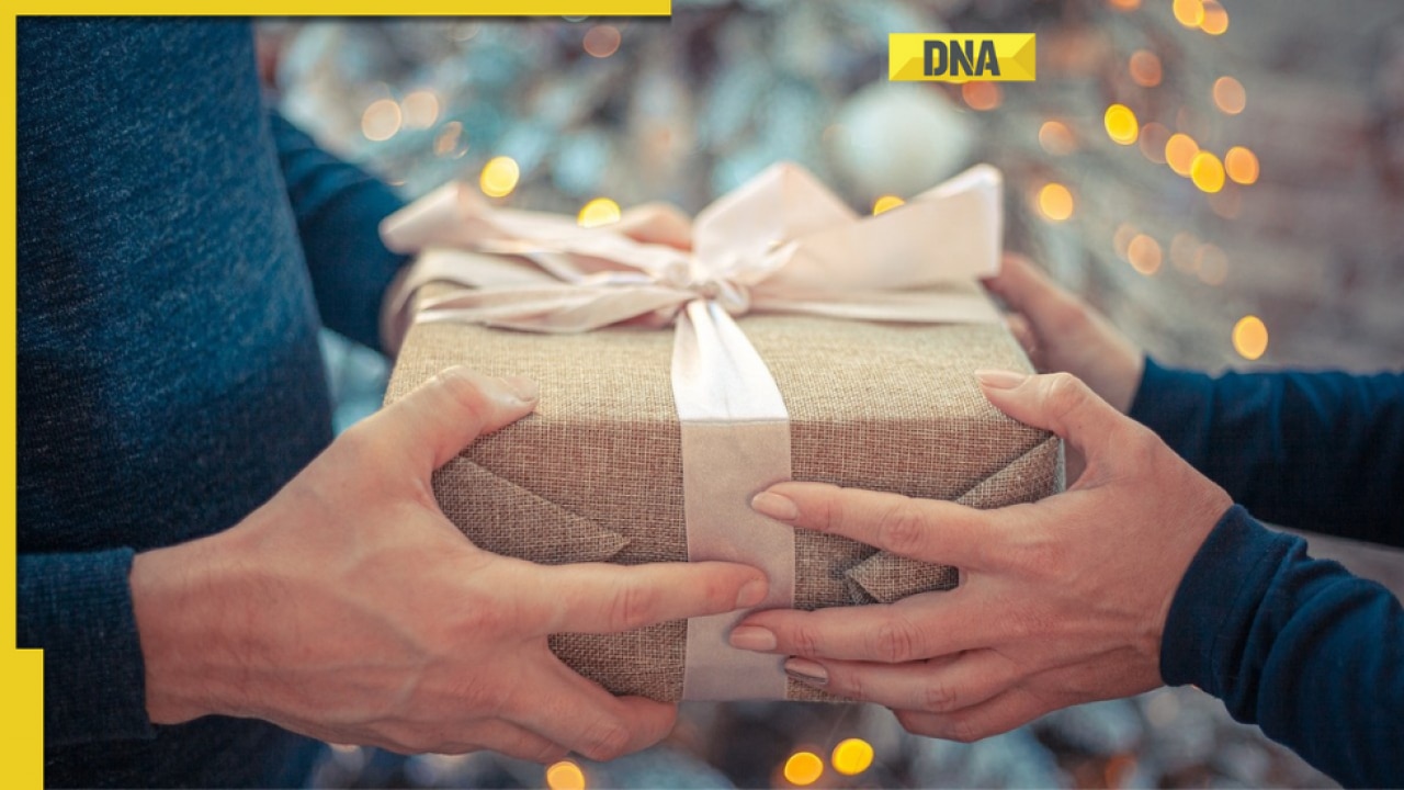 Revealing the Psychology Behind Gifts: Giving and Taking