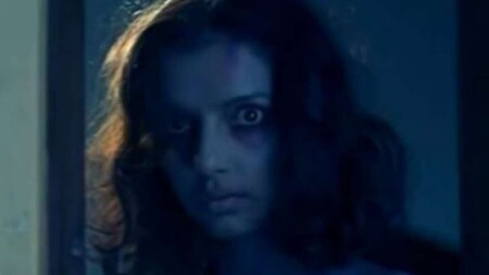 Barkha Madan as the ghost Manjeet Khosla in Bhoot