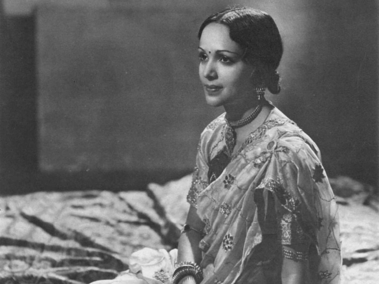 Called first lady of Indian cinema, this actress left husband to elope ...