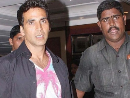 Akshay Kumar's bodyguard is paid...