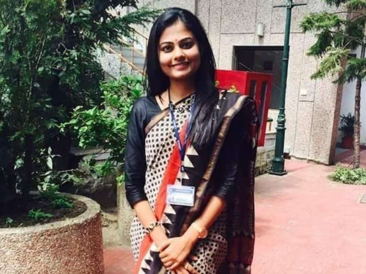 IAS Artika Shukla