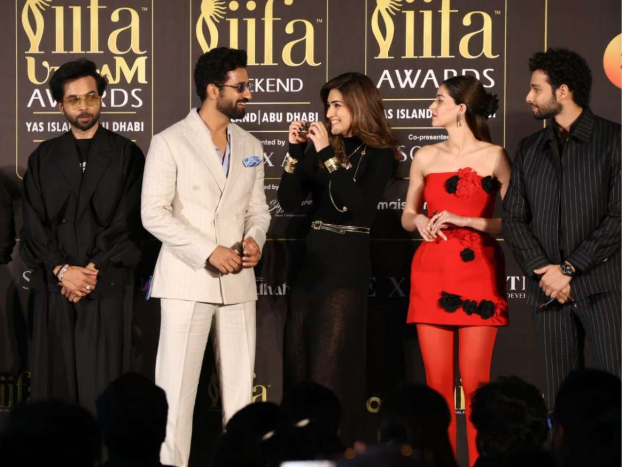 Kriti Sanon shares a laugh with Vicky Kaushal