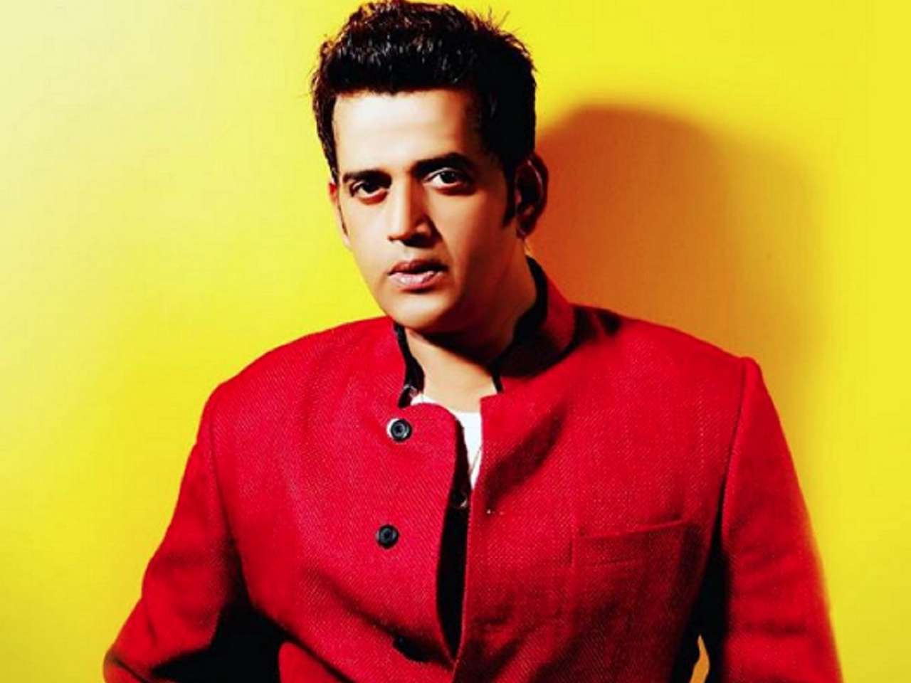 Ravi Kishan used to steal coins from temple