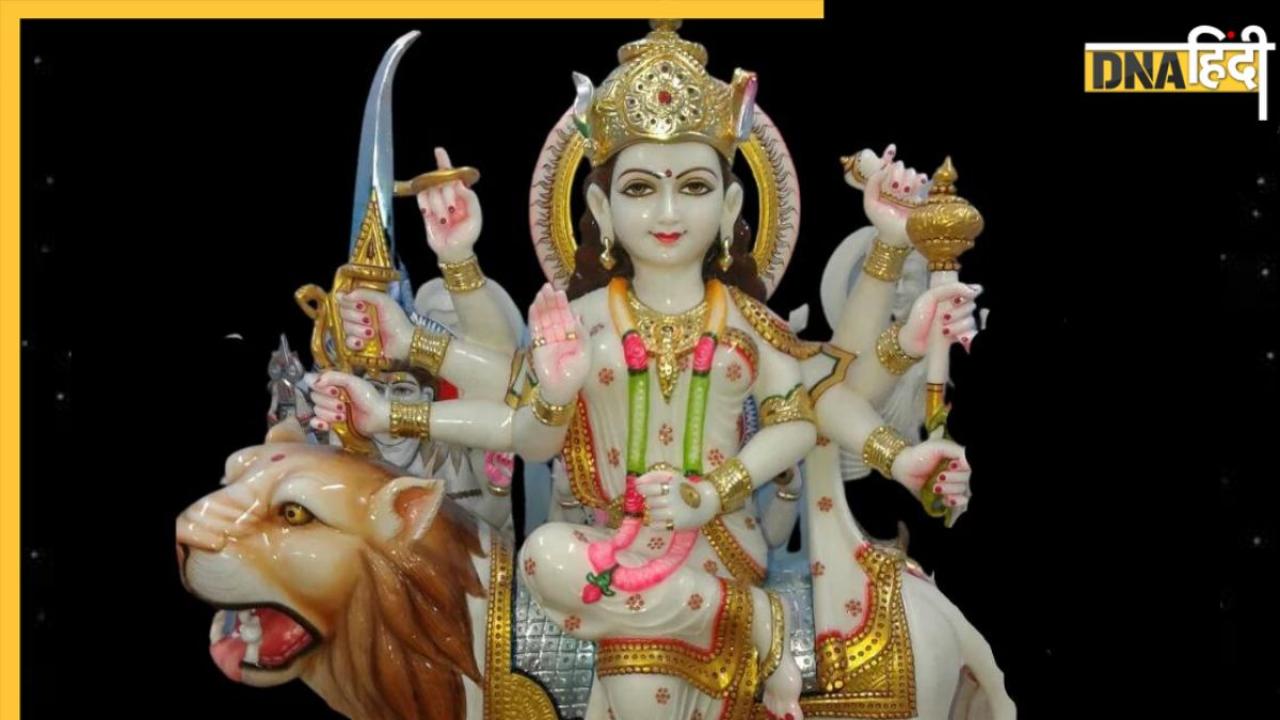 Navratri 2024: नवरात्रि आने से पहले घर से हटा दें ये चीजें, वरना देवी दुर्गा कभी नहीं आएंगी घर