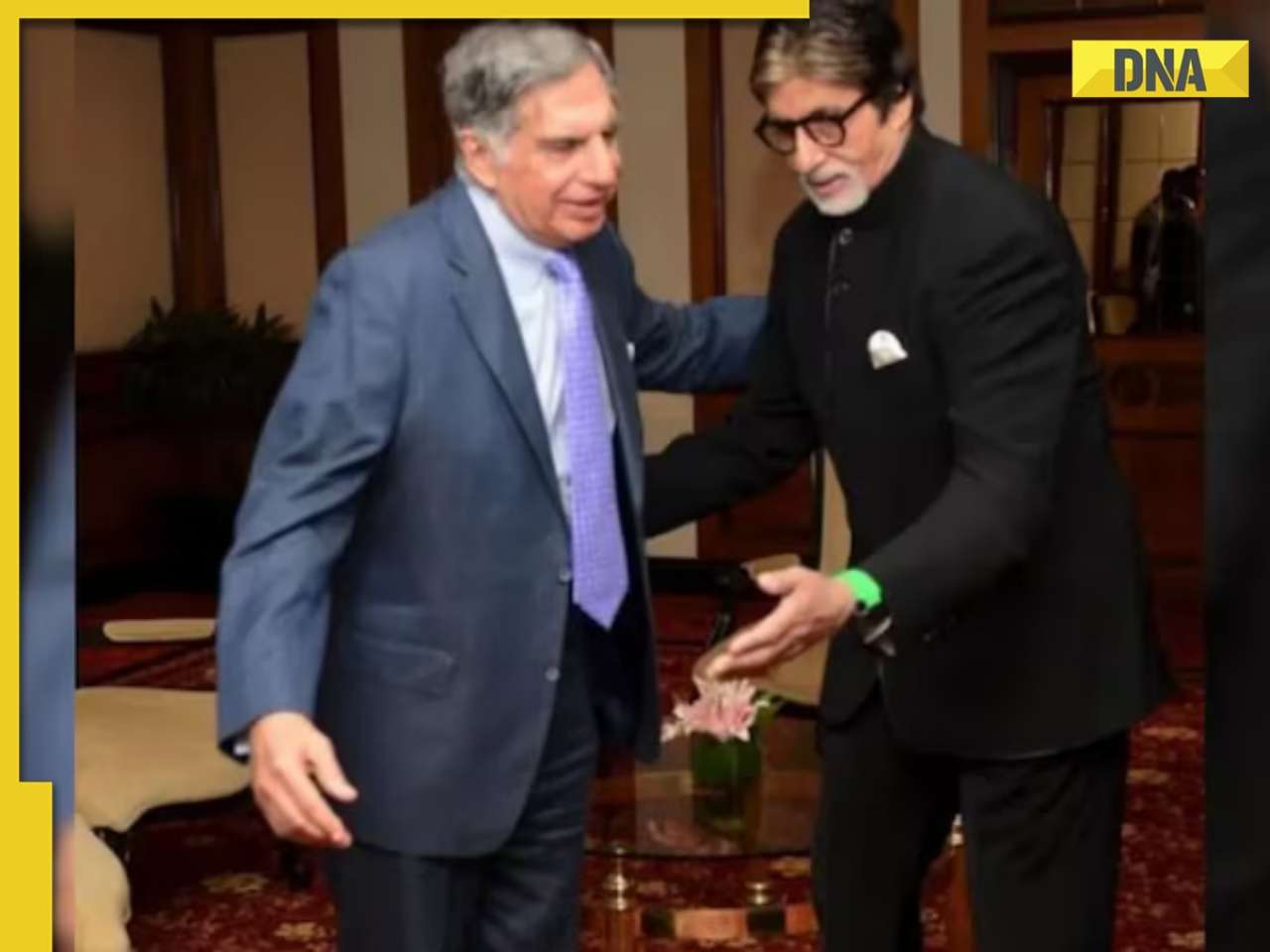 Amitabh Bachchan mourns Ratan Tata's death, writes 'an era...'