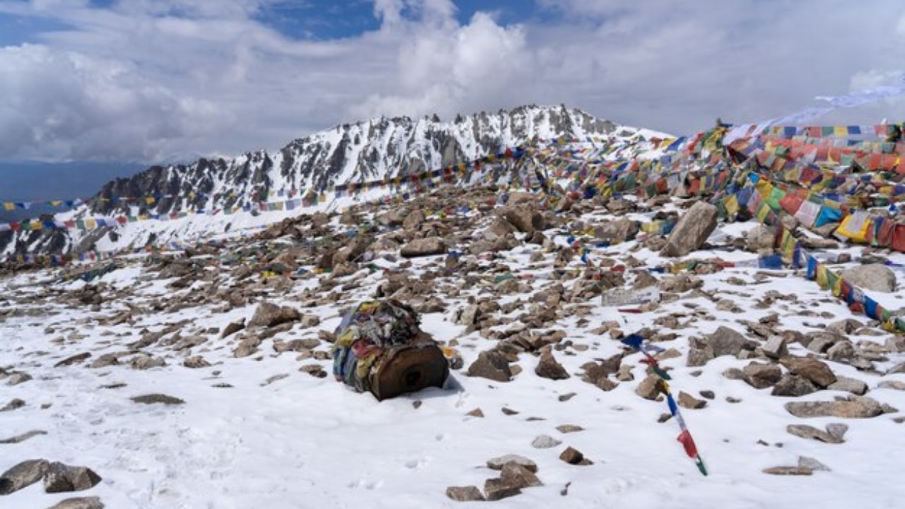 Hampta Pass Trek in Himachal Pradesh