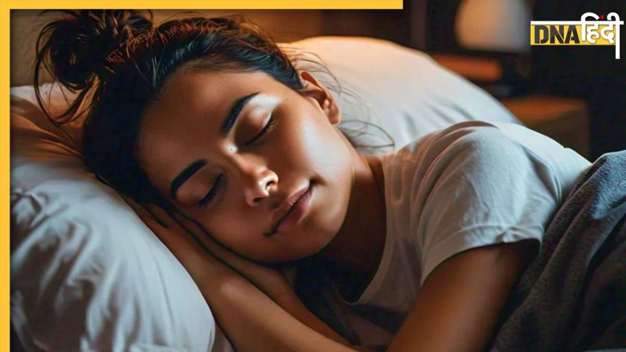 Sleeping Trick: रात भर बदलते हैं करवट तो अपना लें ये मिलिट्री ट्रिक, 2 मिनट में आ जाएगी नींद