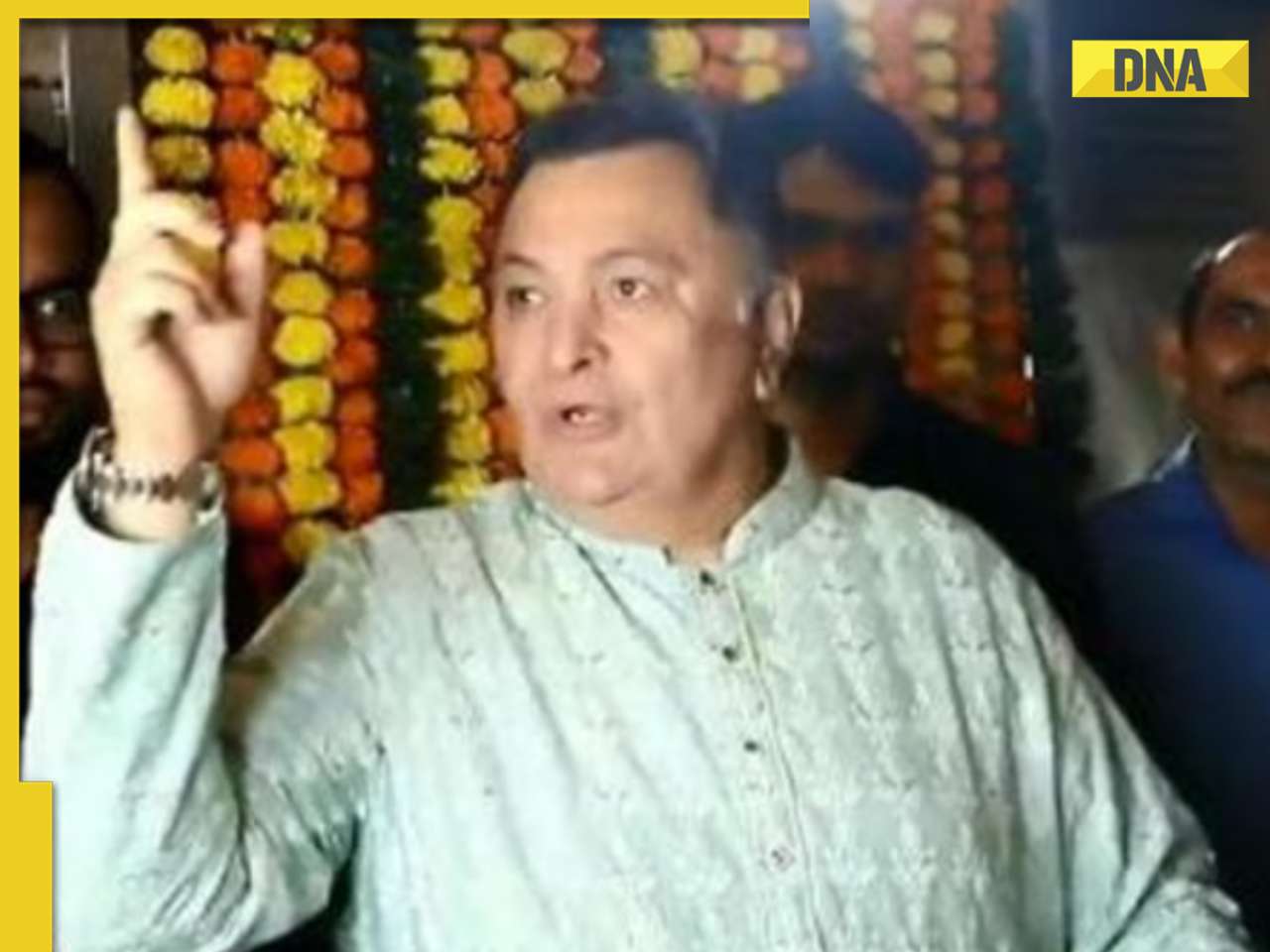 When Rishi Kapoor scolded paparazzi at a Diwali party, told them 'shor mat machao' | Watch viral video 