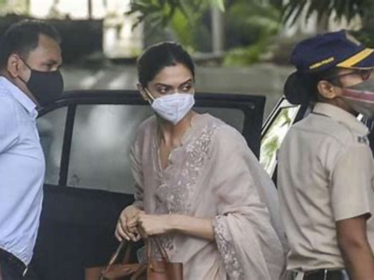 Deepika Padukone allegedly questioned in drug case